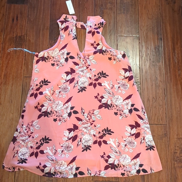 Dress - Picture 2 of 3